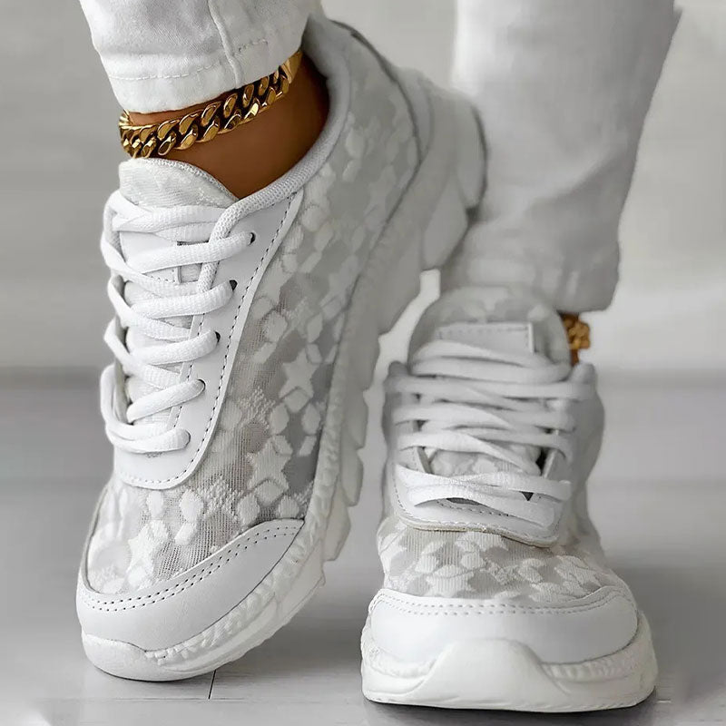 Shia-Chic-Sneaker