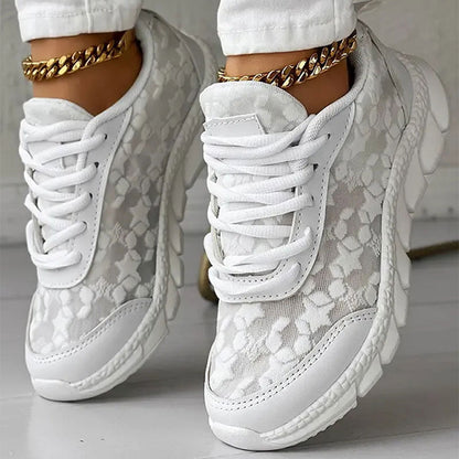 Shia-Chic-Sneaker