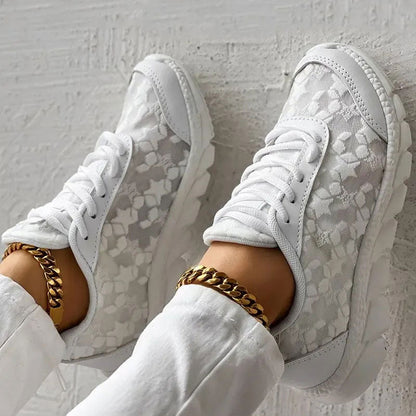 Shia-Chic-Sneaker